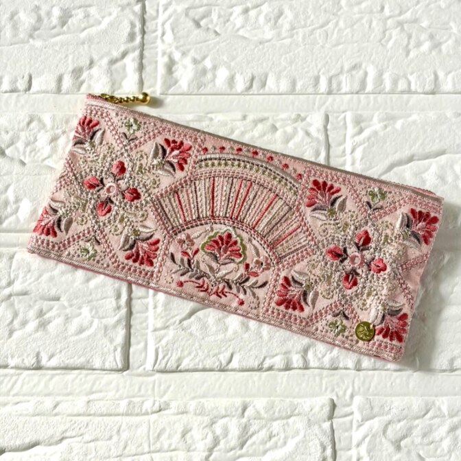 インド刺繍リボン🎀18cmファスナーポーチ26