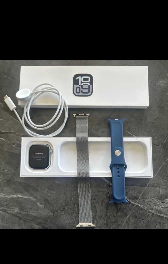 バッテリー容量100％　Apple Watch10 46mm GPSモデル 