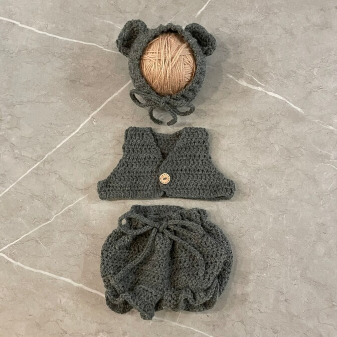 【ニューボーンフォト】手編み くまコスチューム3点セット（チャコールグレー）／ ベビー衣装 出産祝い