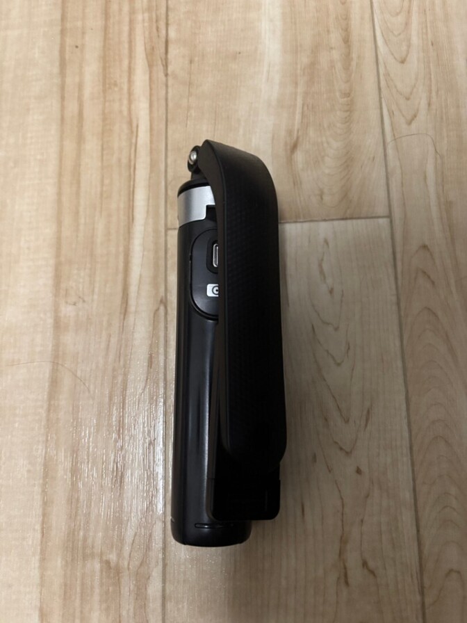 【大阪手渡し優先】スマホ三脚(Vlogやライバーに)