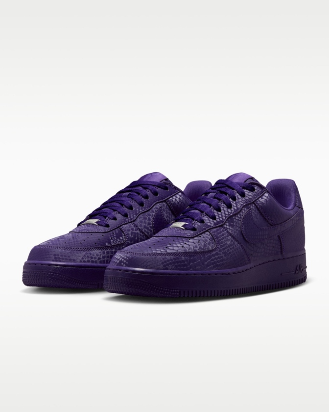 NIKE コービー エアフォース1 LOW
