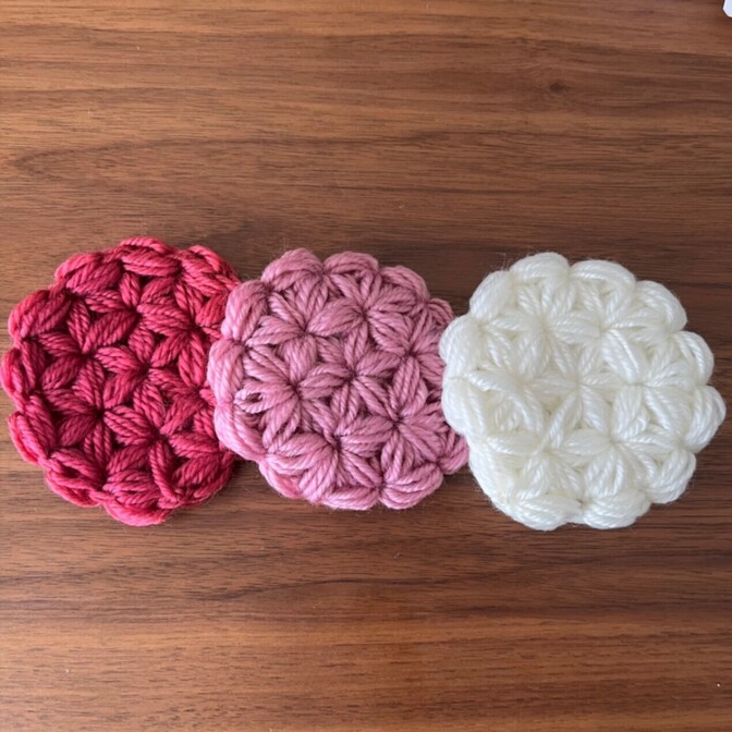 【ハンドメイド】手編み アクリルたわし コースター 3枚セット お花モチーフ