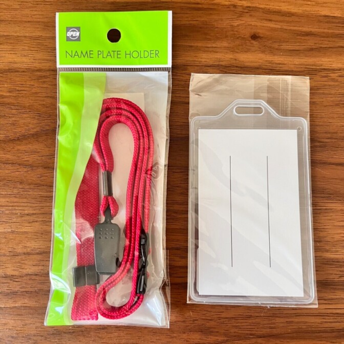 【新品】OPEN NAME PLATE HOLDER ネームプレートホルダー 赤