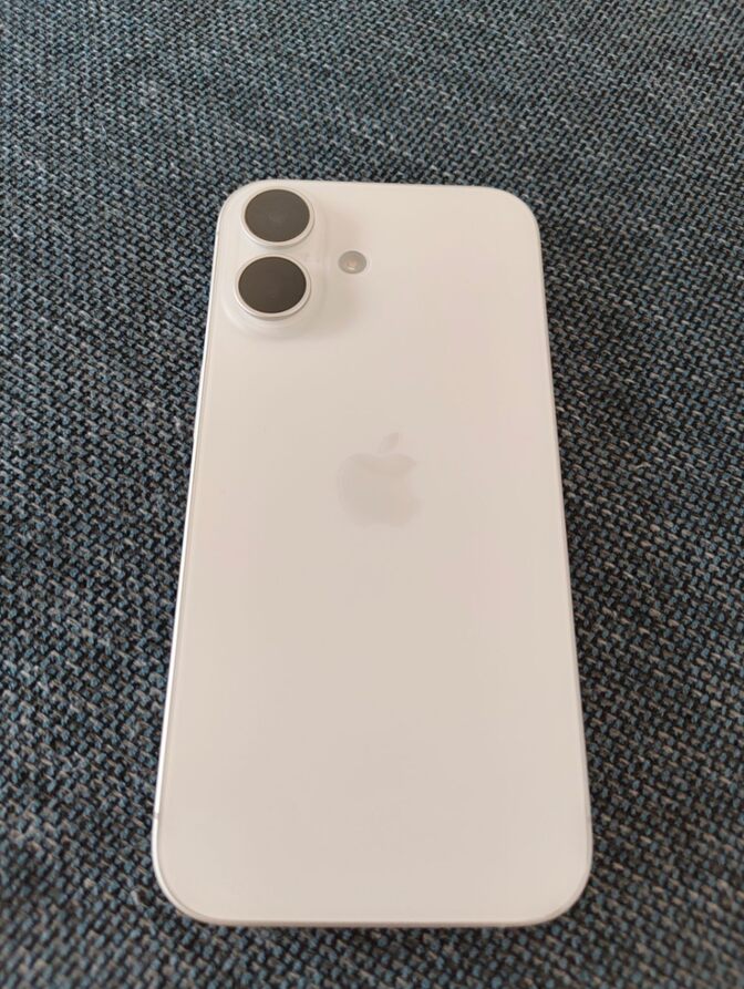 iPhone16 SIMフリー本体 128GB ホワイト 白 MYDR3J/A