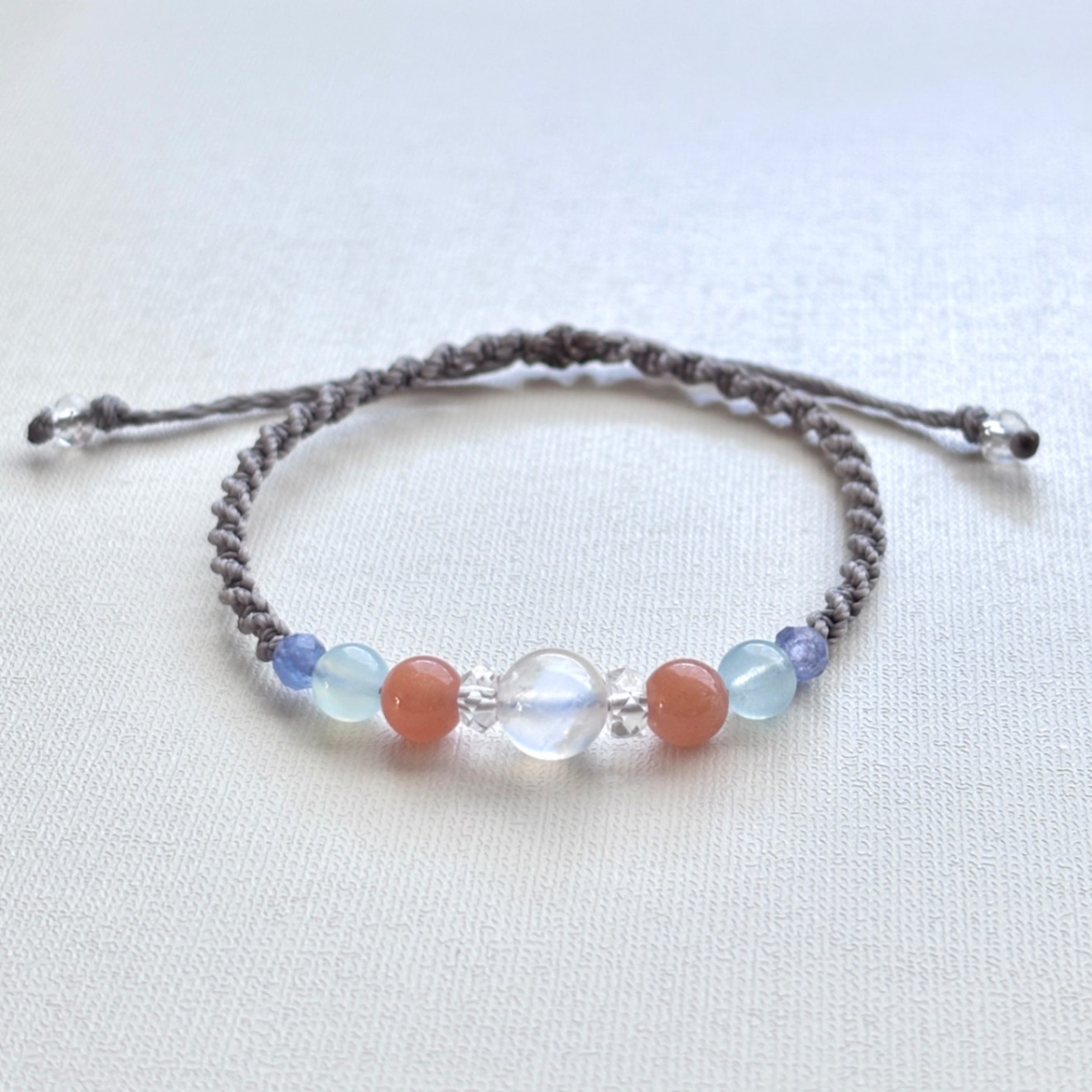 ハンドメイド】東雲-しののめ- ロイヤルブルームーンストーン 天然石
