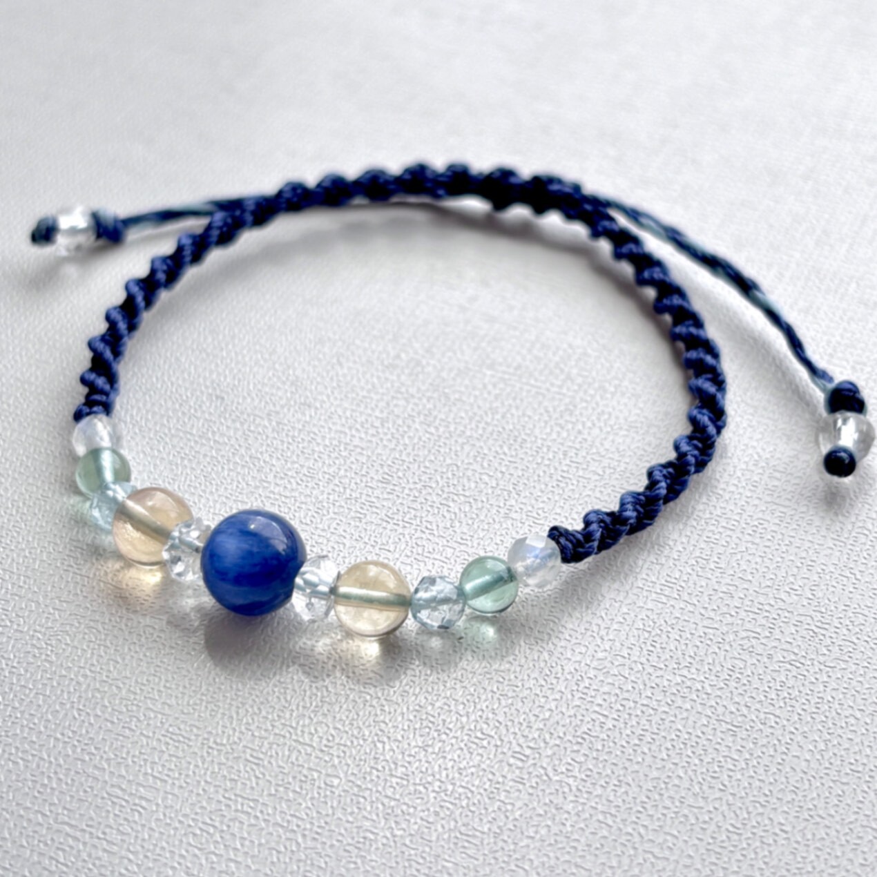 ハンドメイド】蒼穹の調べ-そうきゅうのしらべ- カイヤナイト 天然石