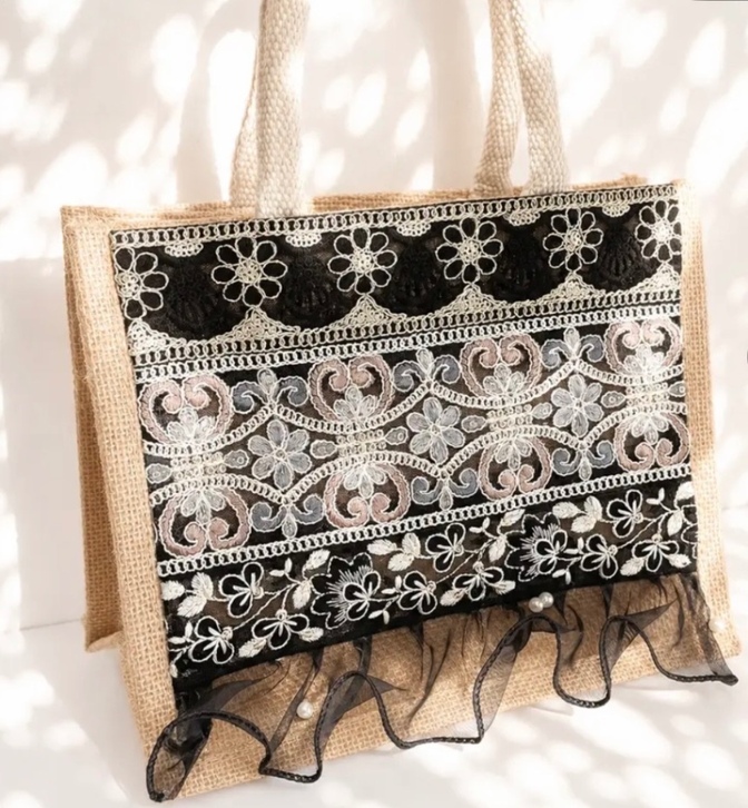 インド刺繍リボンのジュートバッグ