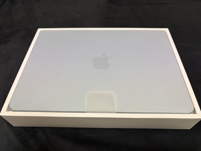 Mac book Air M4 メモリ16Gb 美品