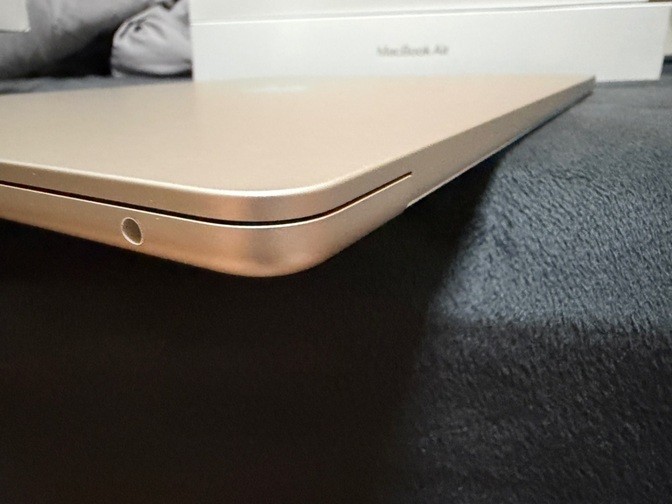 Mac book Air M3 15インチ　美品
