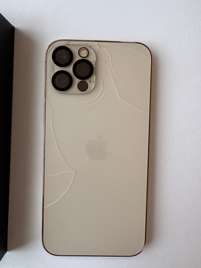 【SIMフリー・箱付き】iPhone 12 Pro ゴールド ジャンク