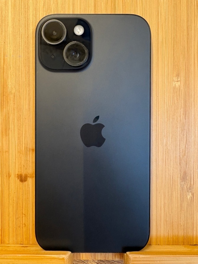美品 iPhone 15 256g ブラック SIMフリー