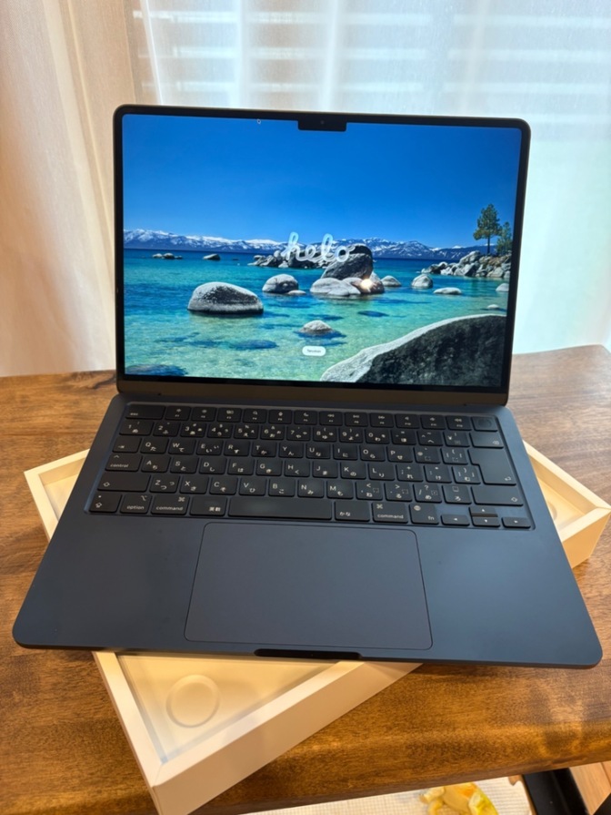 Apple MacBook Air ミッドナイト 13.6インチ (M2, 2022)