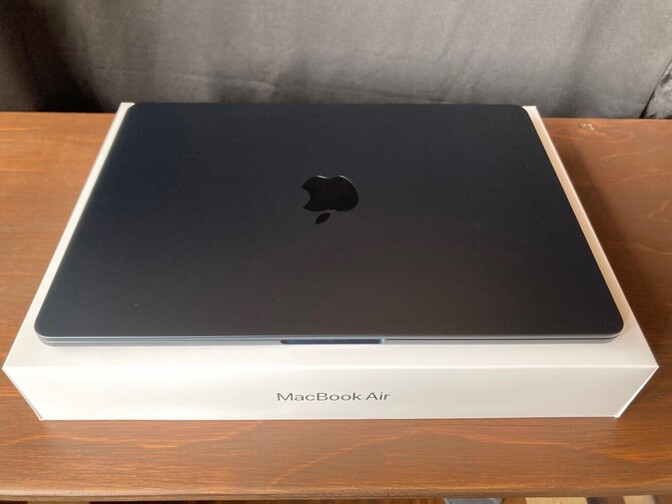 【美品】MacBook Air 13インチ M3 2024 ミッドナイト 8GB/256G