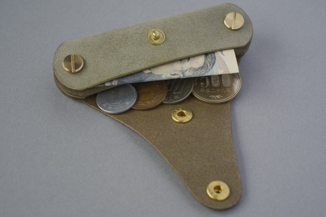 【ハンドメイド】鍵も収納できるコンパクト革財布