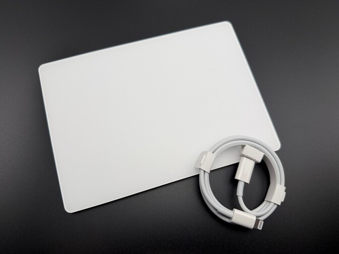 Magic Trackpad 2 シルバー MJ2R2J/A A1535 中古品