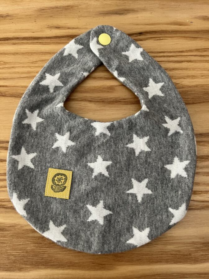 【ハンドメイド】② スタイ よだれかけ しずく型 リバーシブル星柄