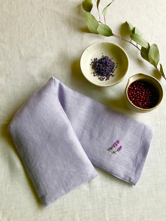 [ハンドメイド] リネン100% ラベンダー刺繍のアイマスク 横向きOK あずき500g 