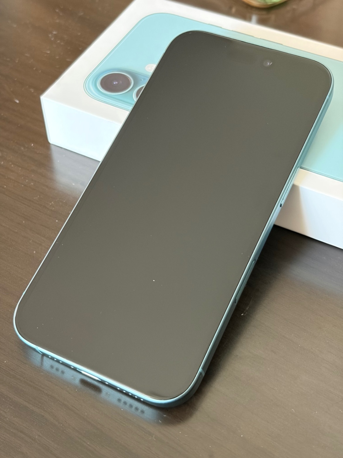 美品】iPhone16 128GB SIMフリー バッテリー97%｜リベシティフリー