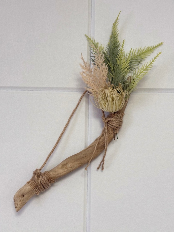 【ハンドメイド】流木アート　流木オブジェ「芽吹き」