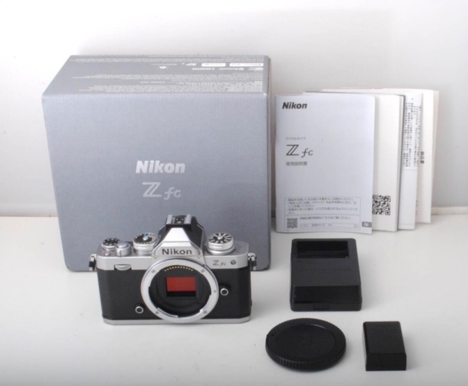Nikon Zfc シルバー シャッター数2393回 