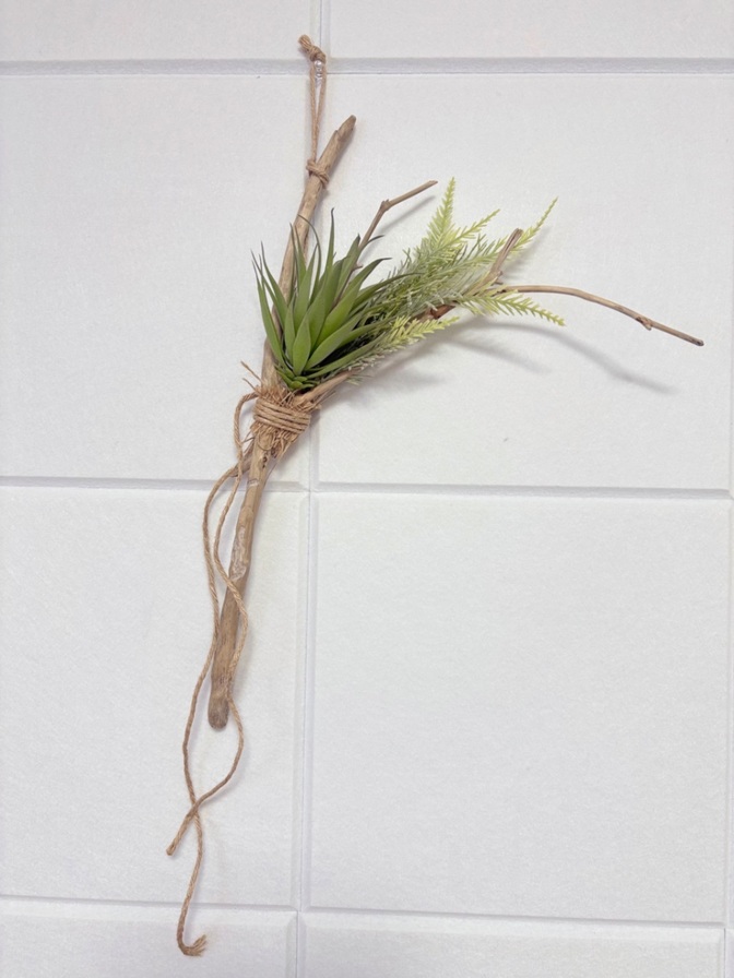 【ハンドメイド】流木アート　壁掛けオブジェ「風のゆりかご」