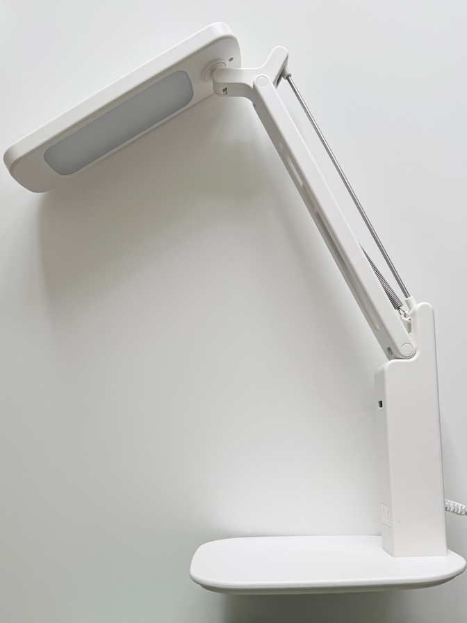 無印良品 電源がつかえるデスクライト ベース付 (型番：MJ-DL1B)