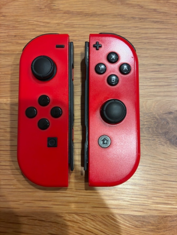 ニンテンドースイッチ ジョイコン マリオレッド　左右
動作確認済み