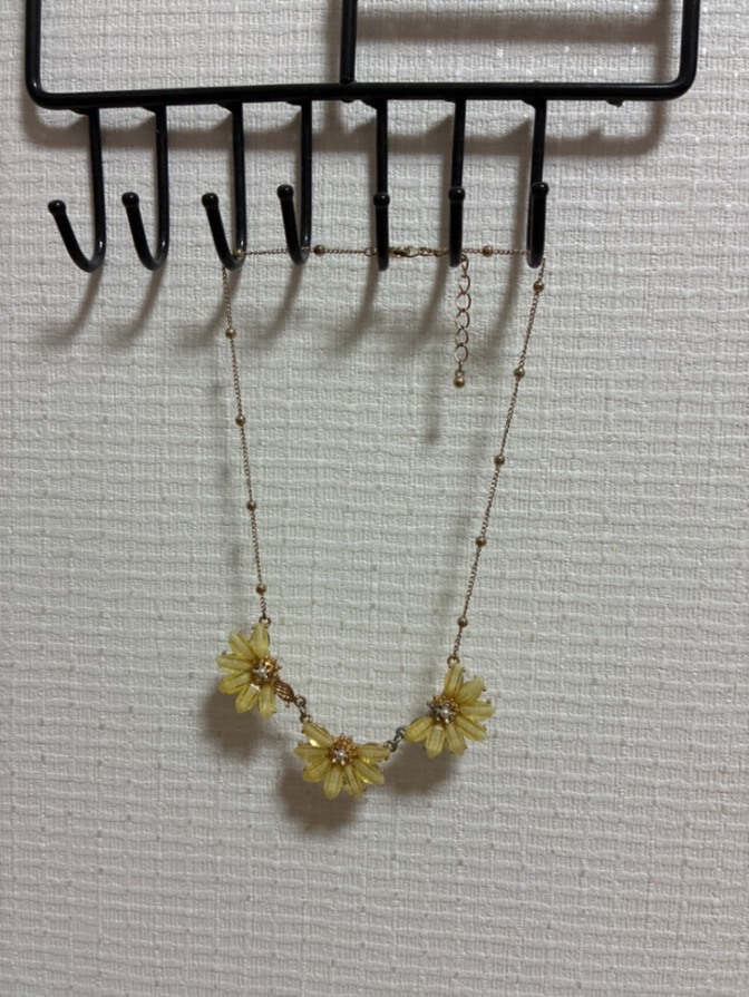 【レトロ】フラワーモチーフ　ネックレス　イエロー
