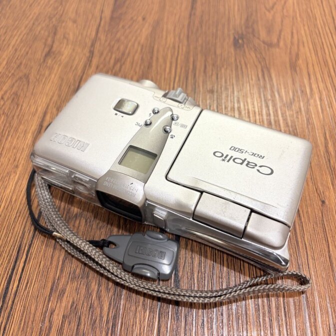 【動作品】RICOH リコー Caplio RDC-i500 デジタルカメラ シルバー