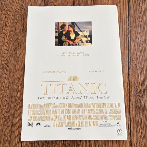 タイタニック TITANIC 映画パンフレット ディカプリオ ウィンスレット