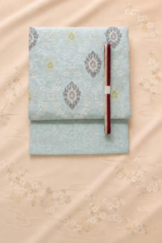 美品】九寸名古屋帯 モール織 菱華文 帯匠丹波屋 同柄 水色 正絹｜リベ