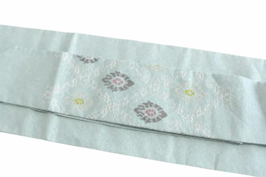 美品】九寸名古屋帯 モール織 菱華文 帯匠丹波屋 同柄 水色 正絹｜リベ