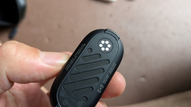 insta360 go 本体　マウント