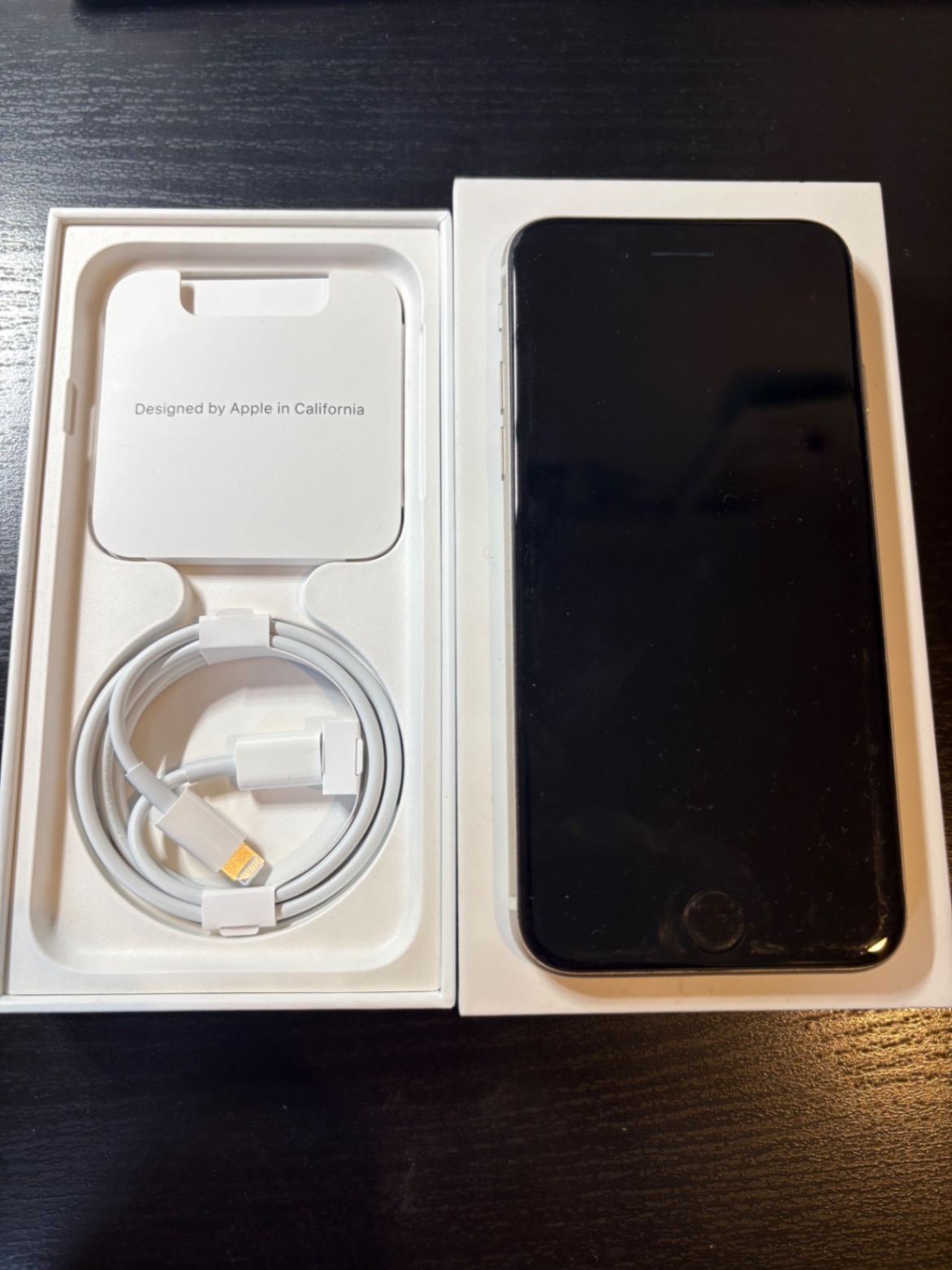 iPhone SE 第3世代 128GB スターライト バッテリー86％｜リベシティ