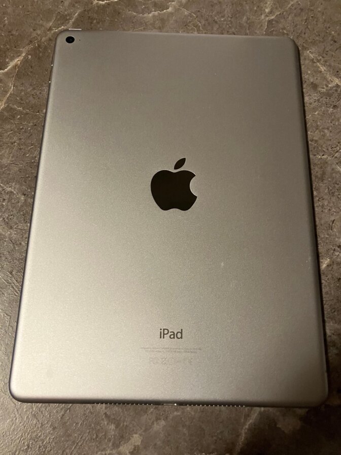 Apple iPad Air 2 16GB Wi-Fiモデル　シルバー