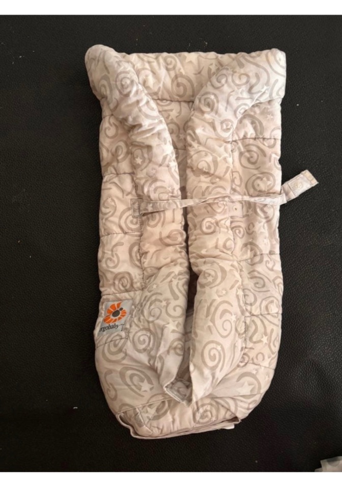 エルゴベビー インファントインサート グレー 星柄 ergobaby