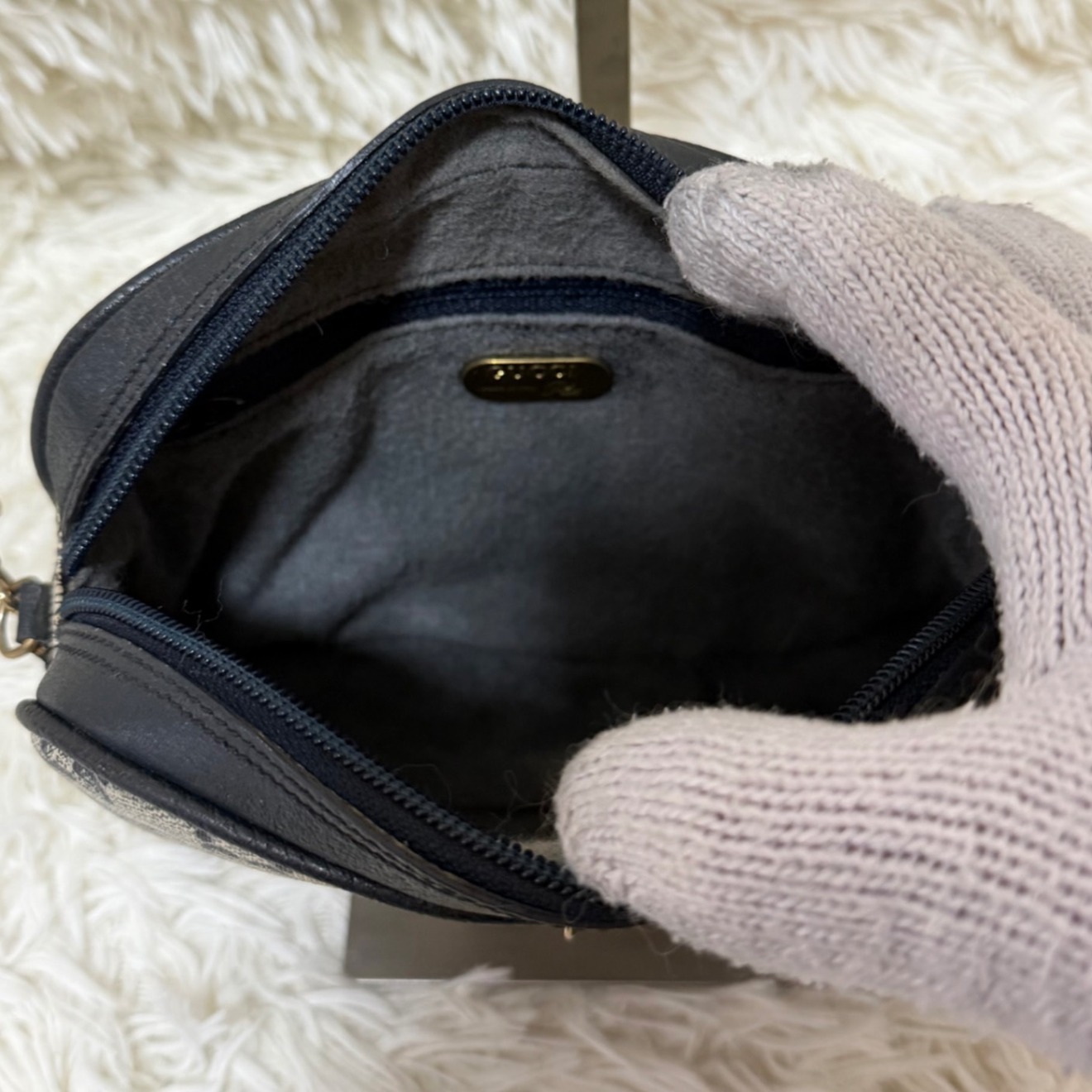 希少 レア グッチプラス GG 総柄 ロゴ レザー ショルダーバッグ 金具