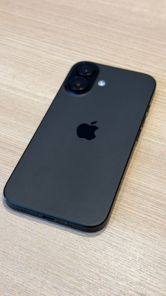 バッテリー90%】iPhone16 256GB 【ブラック】SIMフリー箱付き｜リベ