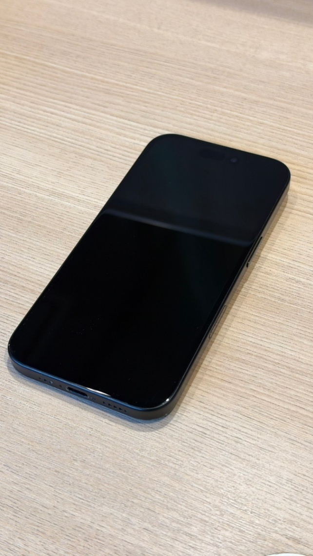 バッテリー90%】iPhone16 256GB 【ブラック】SIMフリー箱付き｜リベ