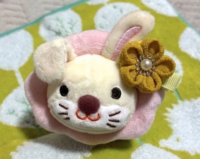 学長の髪飾り　イエロー
つまみ細工で作る花飾り【一点物】