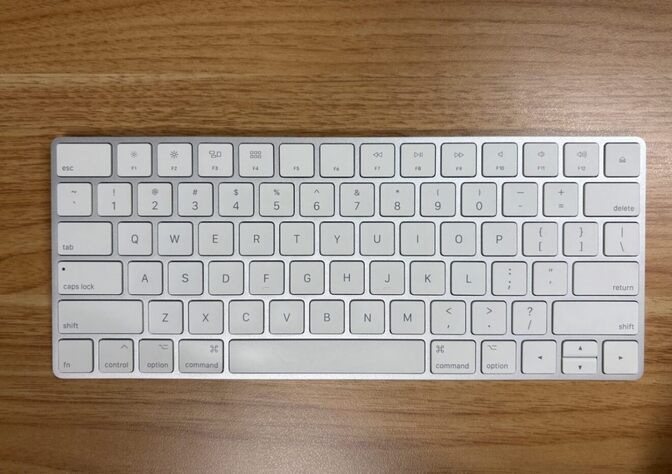 【おまとめ売り】Apple Magic Keyboard／Magic Mouse 2