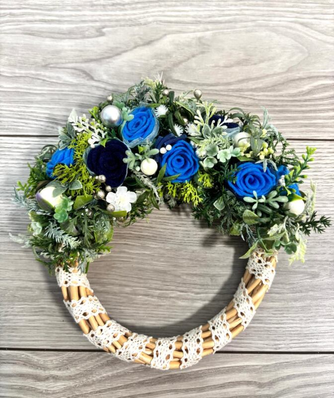 🌸リングブルー🌸フェルトで作ったフラワーリース