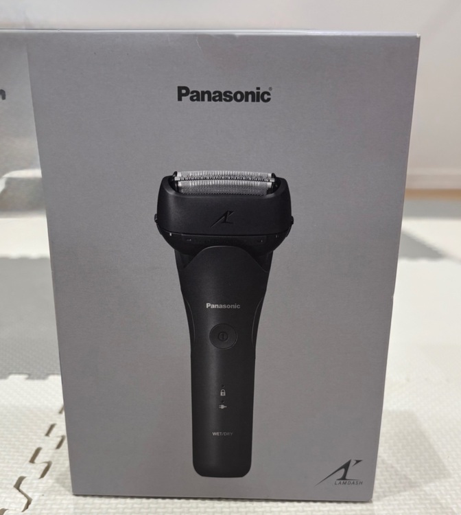【新品未開封】Panasonic ラムダッシュ 3枚刃 ES-L321W-K ブラック 
