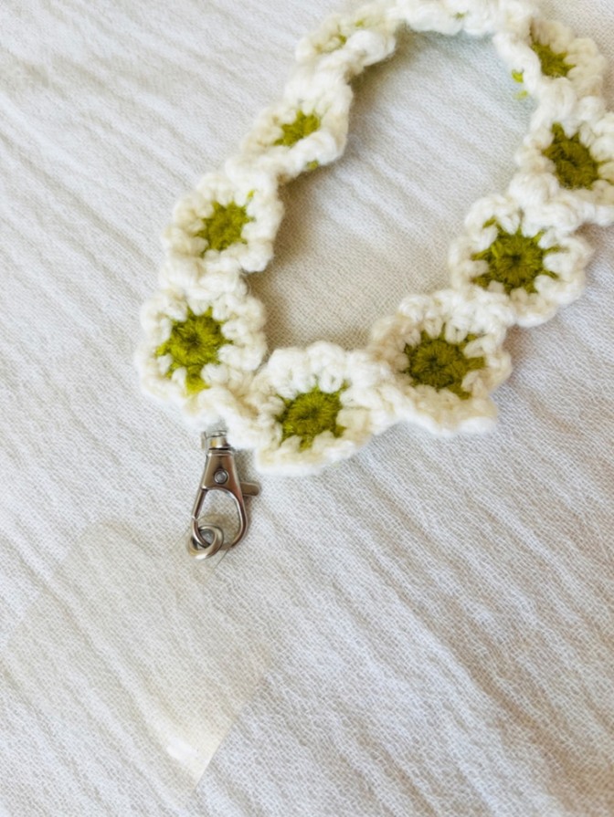 【ハンドメイド】お花のスマホストラップ