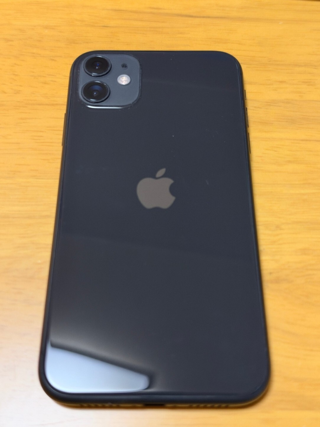 美品 SIMフリー iPhone11 64GB ブラック 新品バッテリ－ iPhone 11 64GB ブラック SIMフリー バッテリー最大容量98%｜リベ