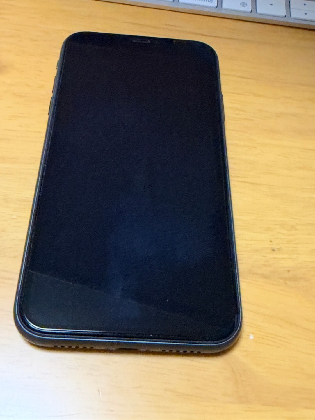 iPhone 11 64GB ブラック SIMフリー バッテリー最大容量98%｜リベ