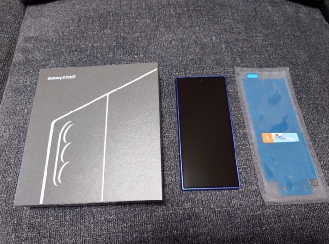 Galaxy Z Fold7 本体 SM-F966Q　256GB　ブルーシャドウ