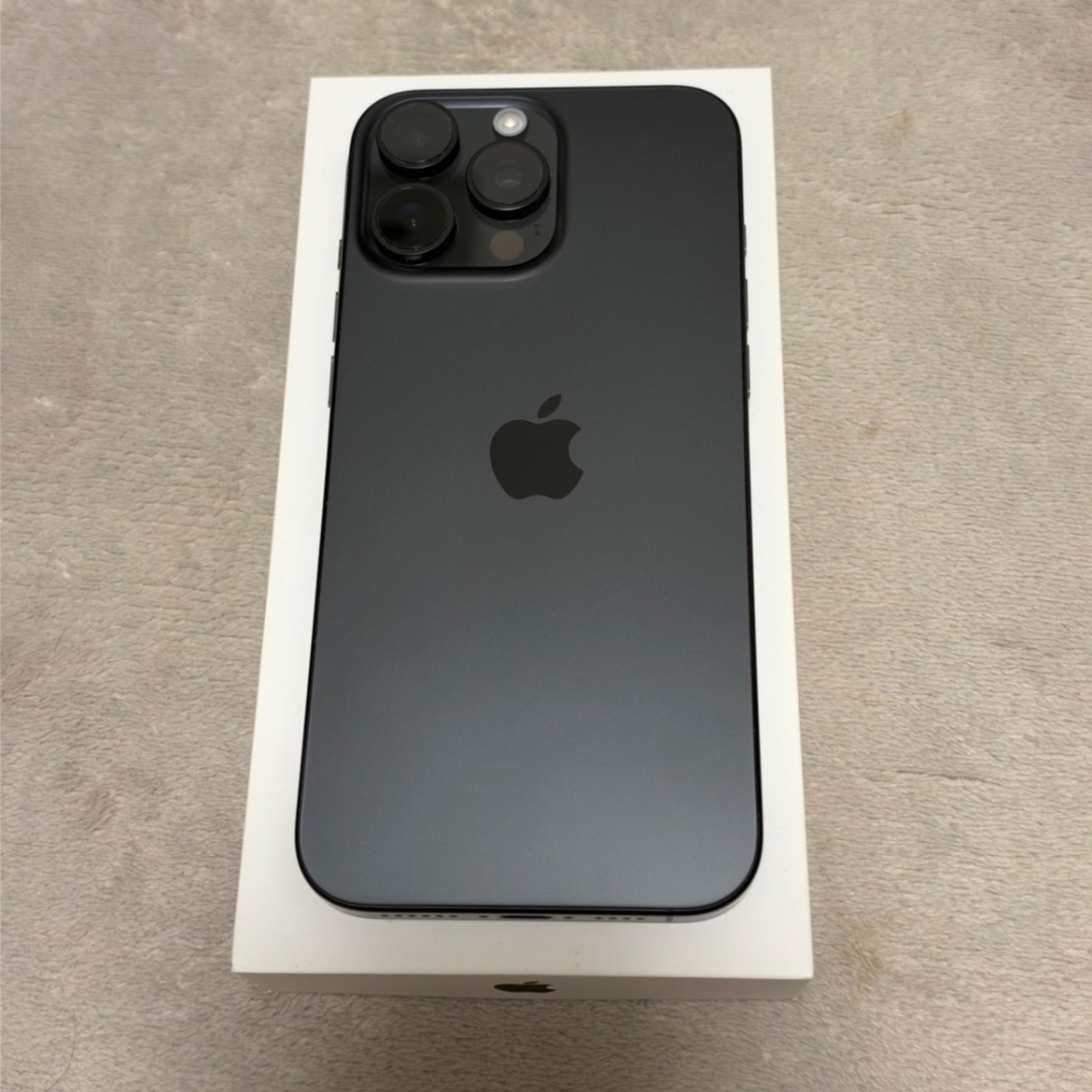 iPhone 16 Pro Max 256GB ブラックチタニウム SIMフリー｜リベシティ