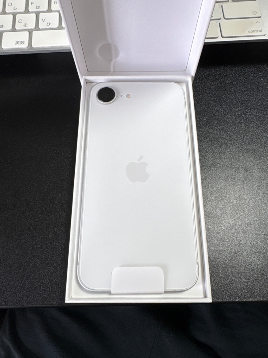 開封済,未使用】iPhone17e 未開封 256GB ホワイト SIMフリー｜リベ
