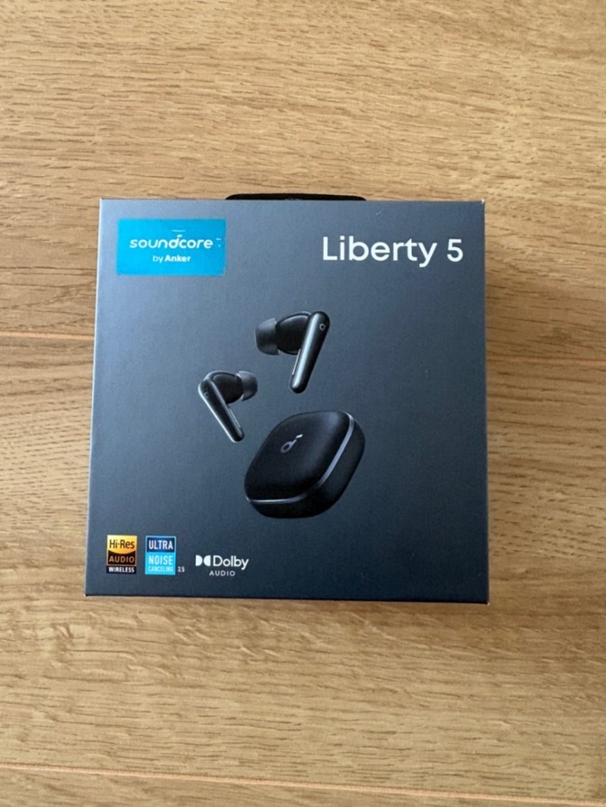 【新品】Soundcore Liberty 5 A3957 ブラック ワイヤレスイヤホン
